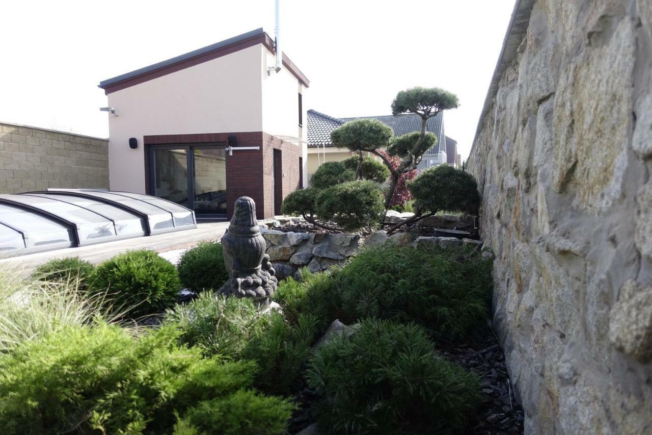 Tiny House With Private Pool Apartment Janosikova Exterior foto